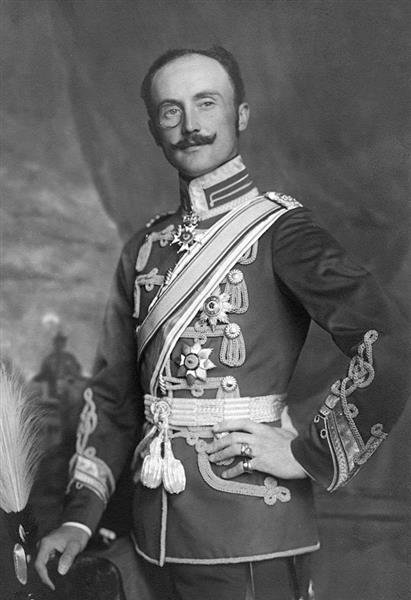 Adolf Ii, Prince of Schaumburg-lippe, 1917 - Nicola Perscheid