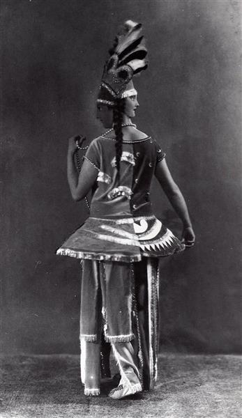 Costume Représentant Parties Du Monde, Bal Louis XIV, 1923 - Valentine Hugo