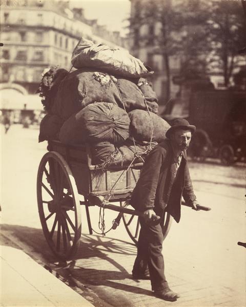 Chiffonier (Ragpicker), 1901 - Eugène Atget
