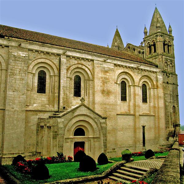 Angoulême Cathedral, Charente, France, 1110 - 1128 - Romanesque Architecture