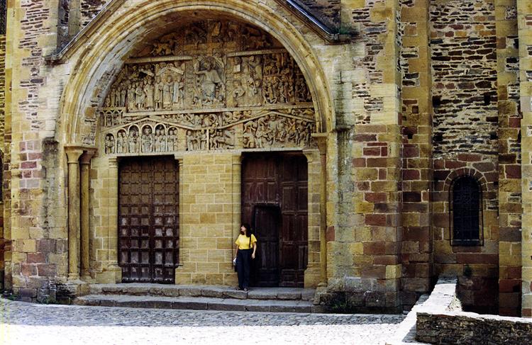 Portal, Abbey Church of Saint Foy, Conques, France, c.1100 - Романская архитектура