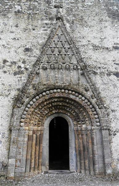 Portal, Clonfert Cathedral, Ireland, 1180 - Arquitectura románica