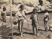 Children of Naples on Beach - Roberto Rive