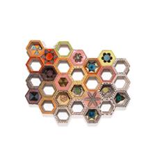 Hexagon - Rut Bryk