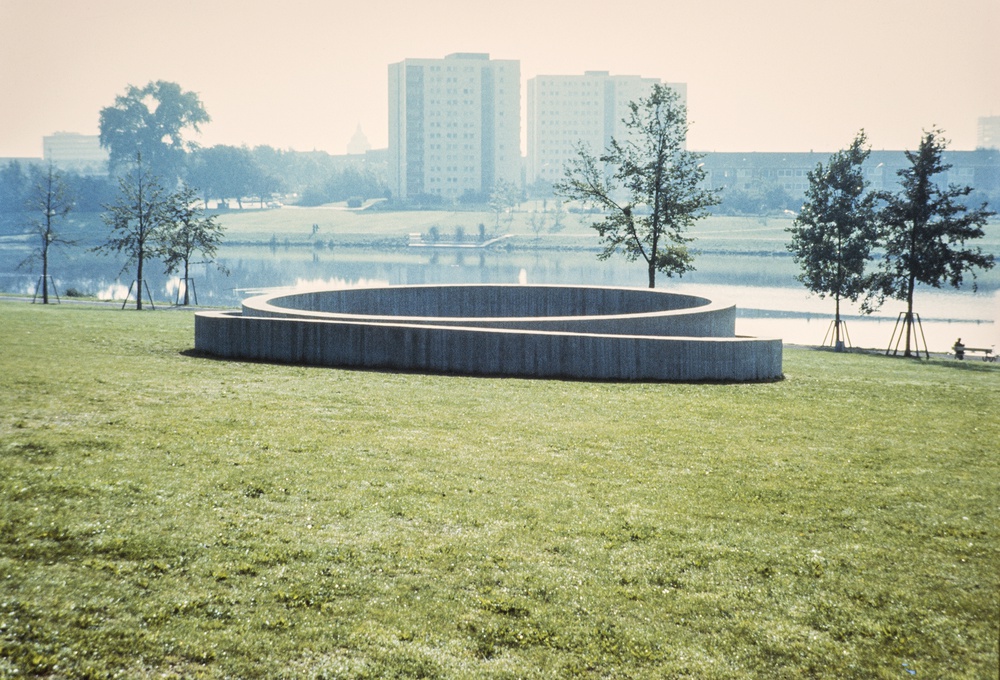 Donald Judd - vArt